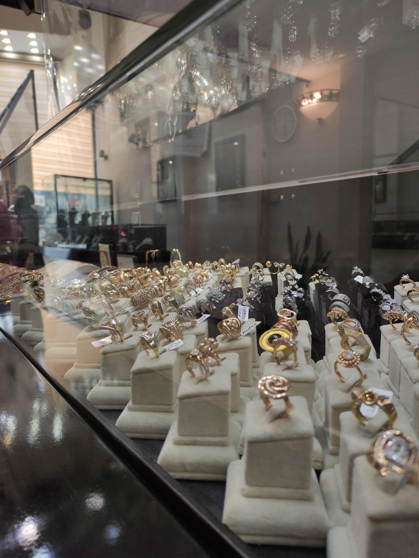 عکس گالری طلا و جواهر نفری