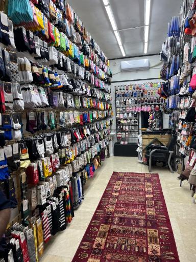 عکس فروشگاه جوراب جاپاتو