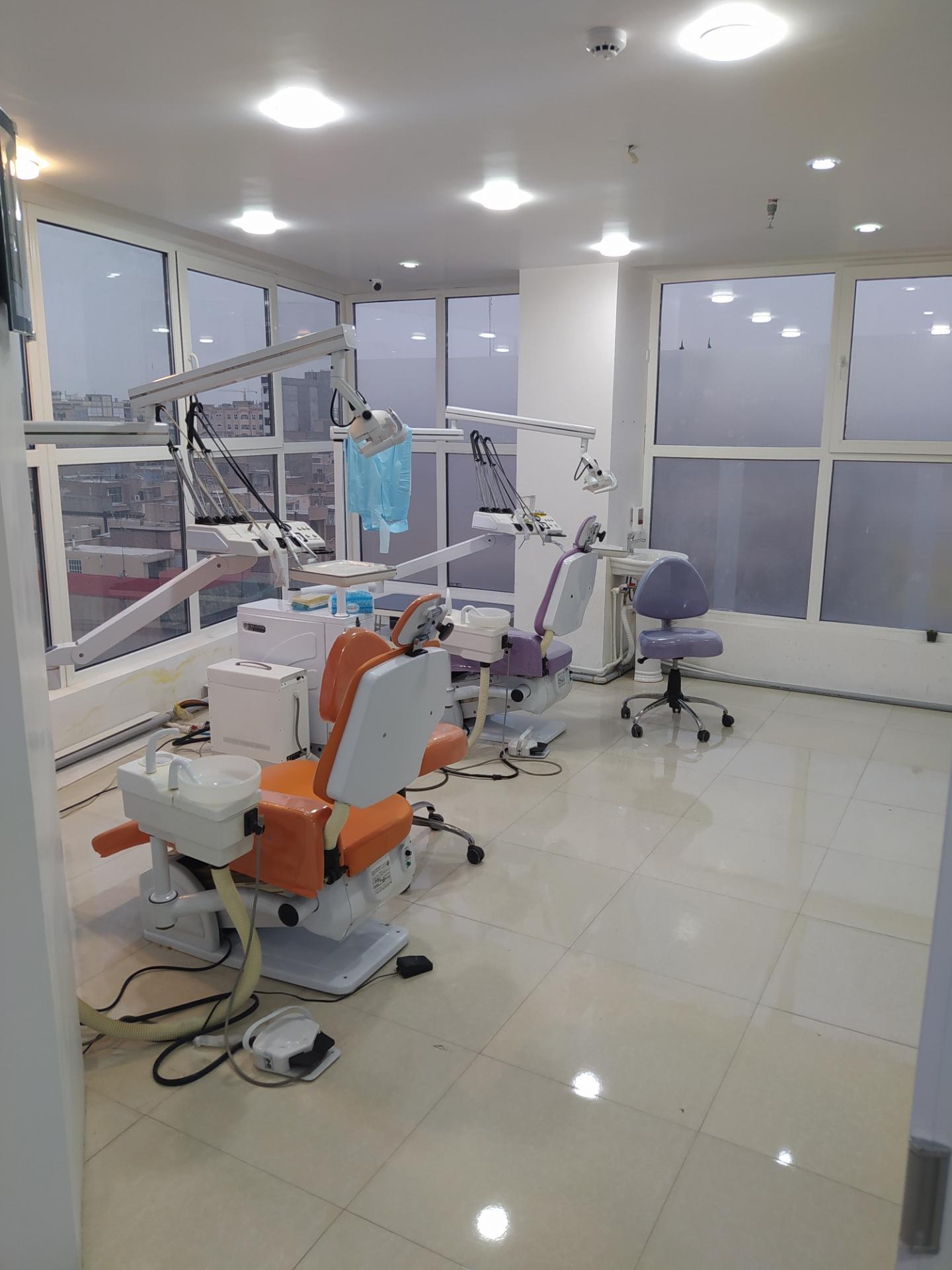 عکس دندانپزشکی دکتر بنی رضی 