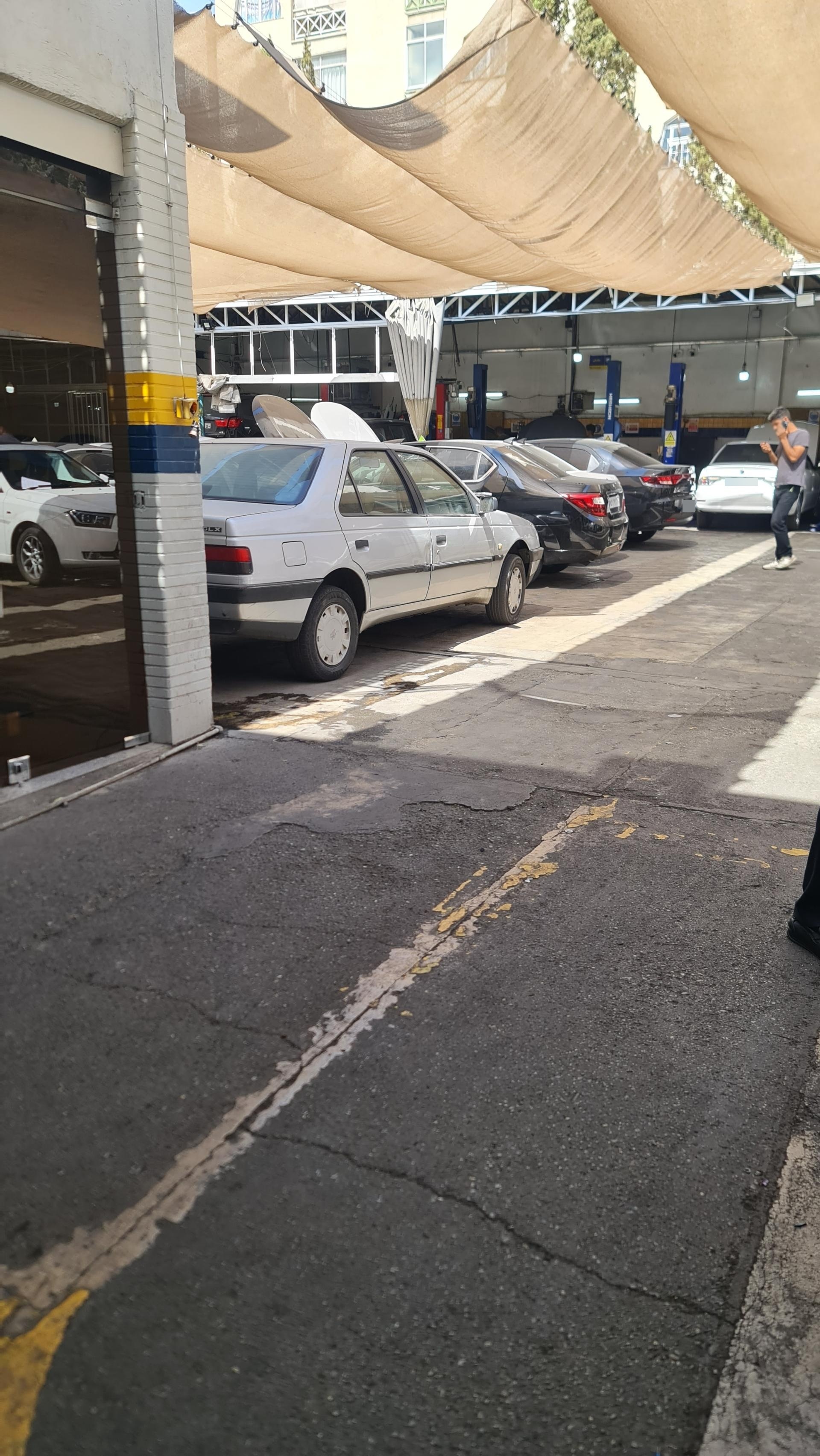 عکس نمایندگی ایران خودرو 1113