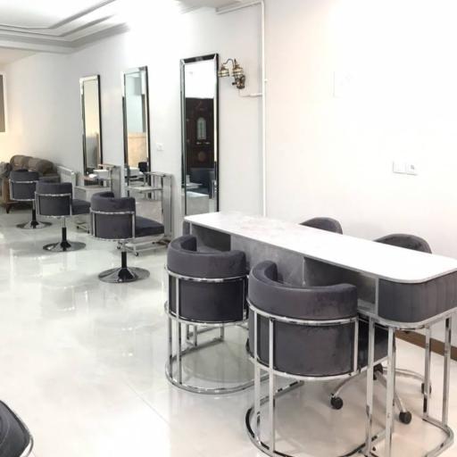 عکس آکادمی زیبایی سلیمه اشرفی