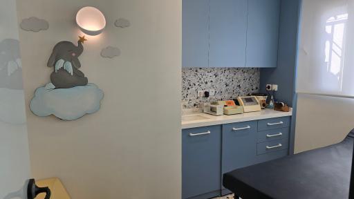 عکس آزمایشگاه پزشکی ماهدشت