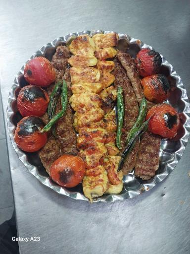 چلو کبابی بابا عباس