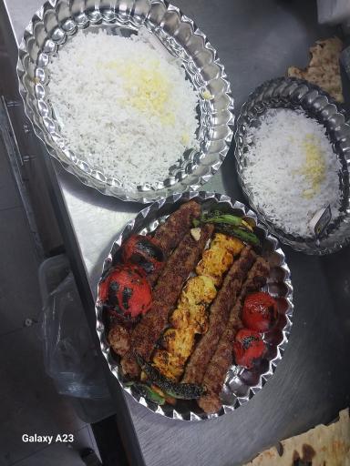 چلو کبابی بابا عباس