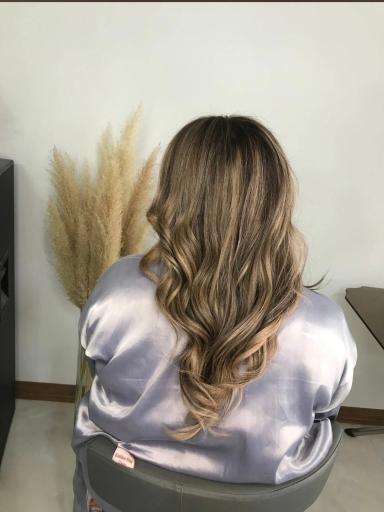 عکس آکادمی زیبایی سلیمه اشرفی