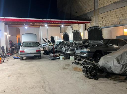 عکس تعمیرگاه و تیونینگ فرهاد یکتا 