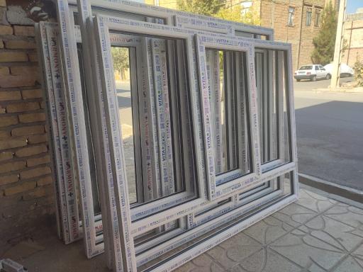 عکس درب و پنجره دوجداره آلیش وین