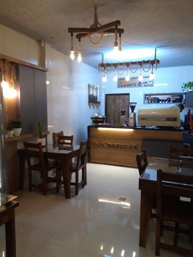 عکس کافه دوستان