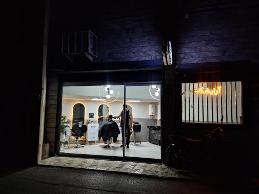 عکس آرایشگاه مردانه موتیک