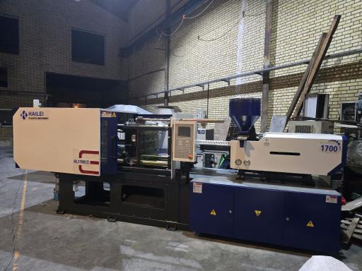 عکس ماشین های تزریق پلاستیک نداف