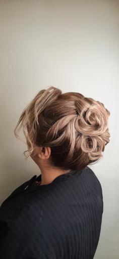 عکس سالن زیبایی فرشته