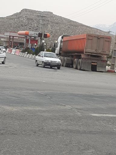 عکس جایگاه سوخت (CNG و بنزین)