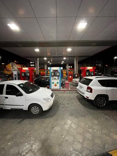 عکس پمپ بنزین داداشخان