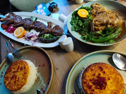 عکس رستوران جگر طوری