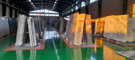 عکس سنگبری اطمینان روز 