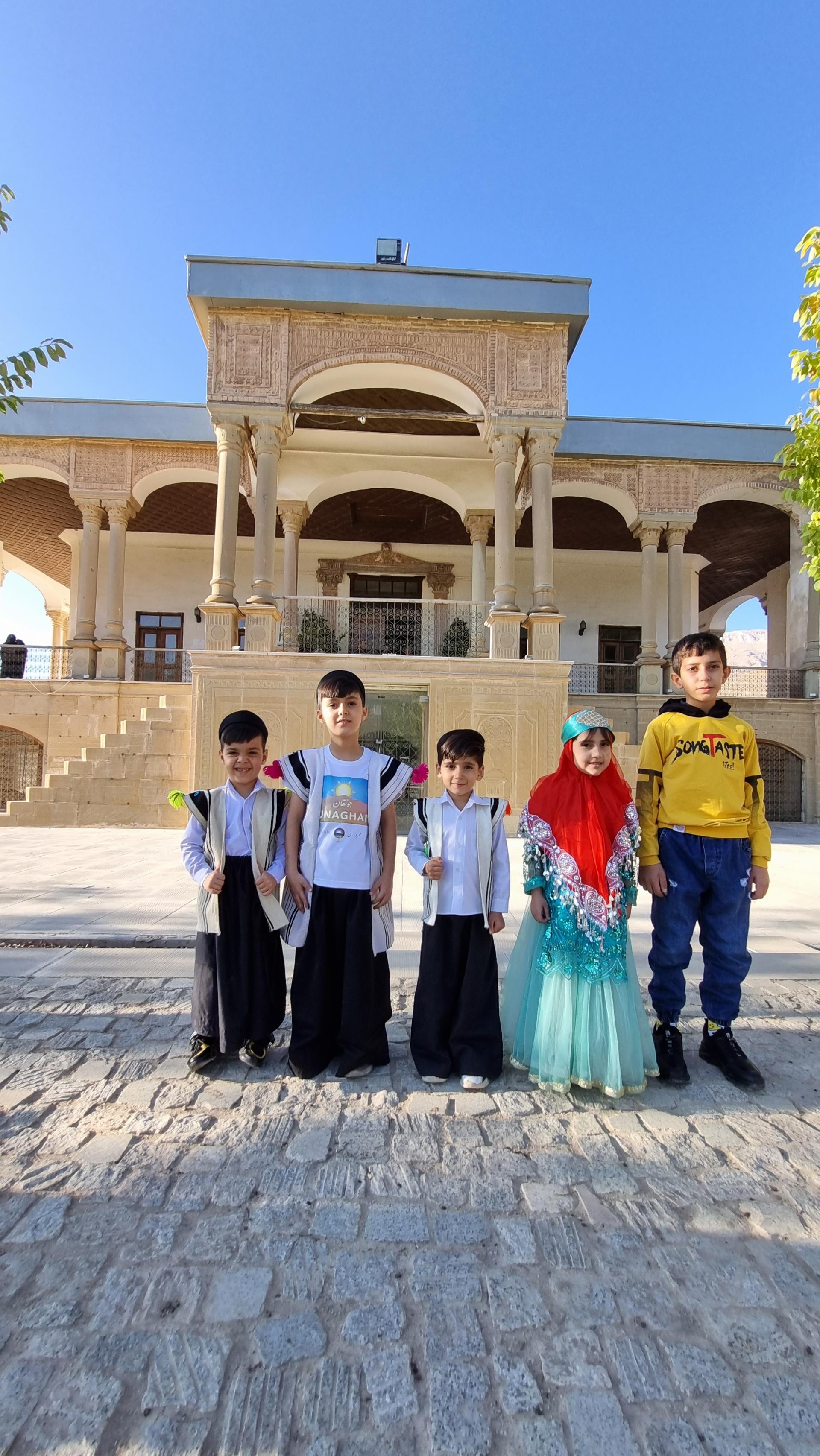 عکس موزه صنایع دستی استان