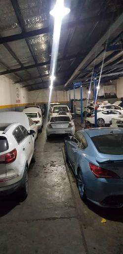 عکس مجتمع تخصصی هیوندا و کیا میرزاخانی 