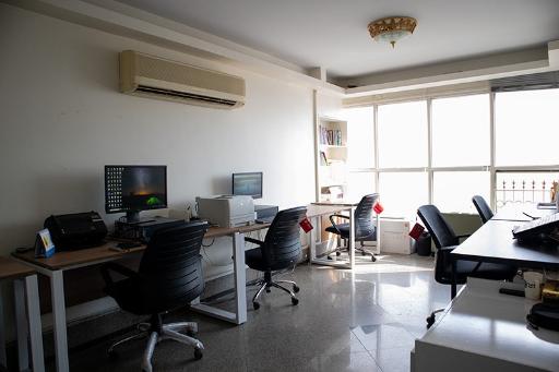 عکس دارالترجمه 947 نزدیکتر