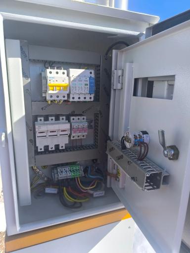 عکس تعمیرات لوازم خانگی ادیسون