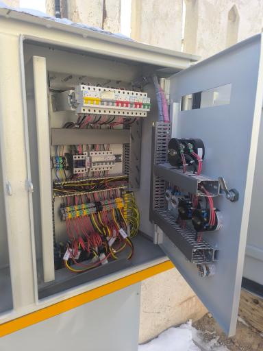 عکس تعمیرات لوازم خانگی ادیسون