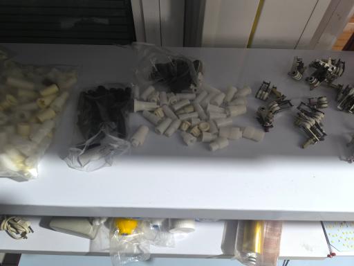 عکس تعمیرات لوازم خانگی ادیسون