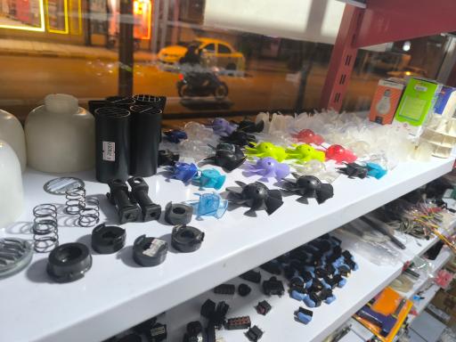 عکس تعمیرات لوازم خانگی ادیسون