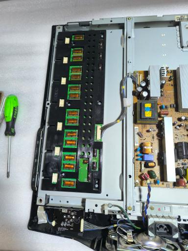 عکس تعمیرات لوازم خانگی ادیسون