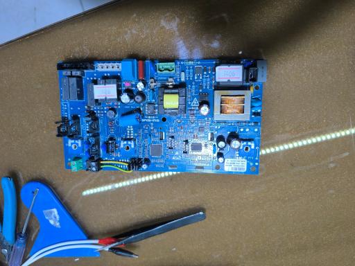 عکس تعمیرات لوازم خانگی ادیسون