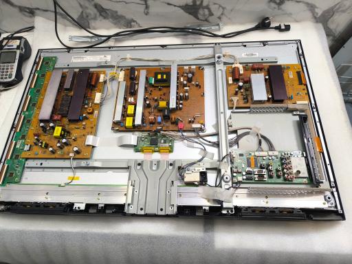 عکس تعمیرات لوازم خانگی ادیسون