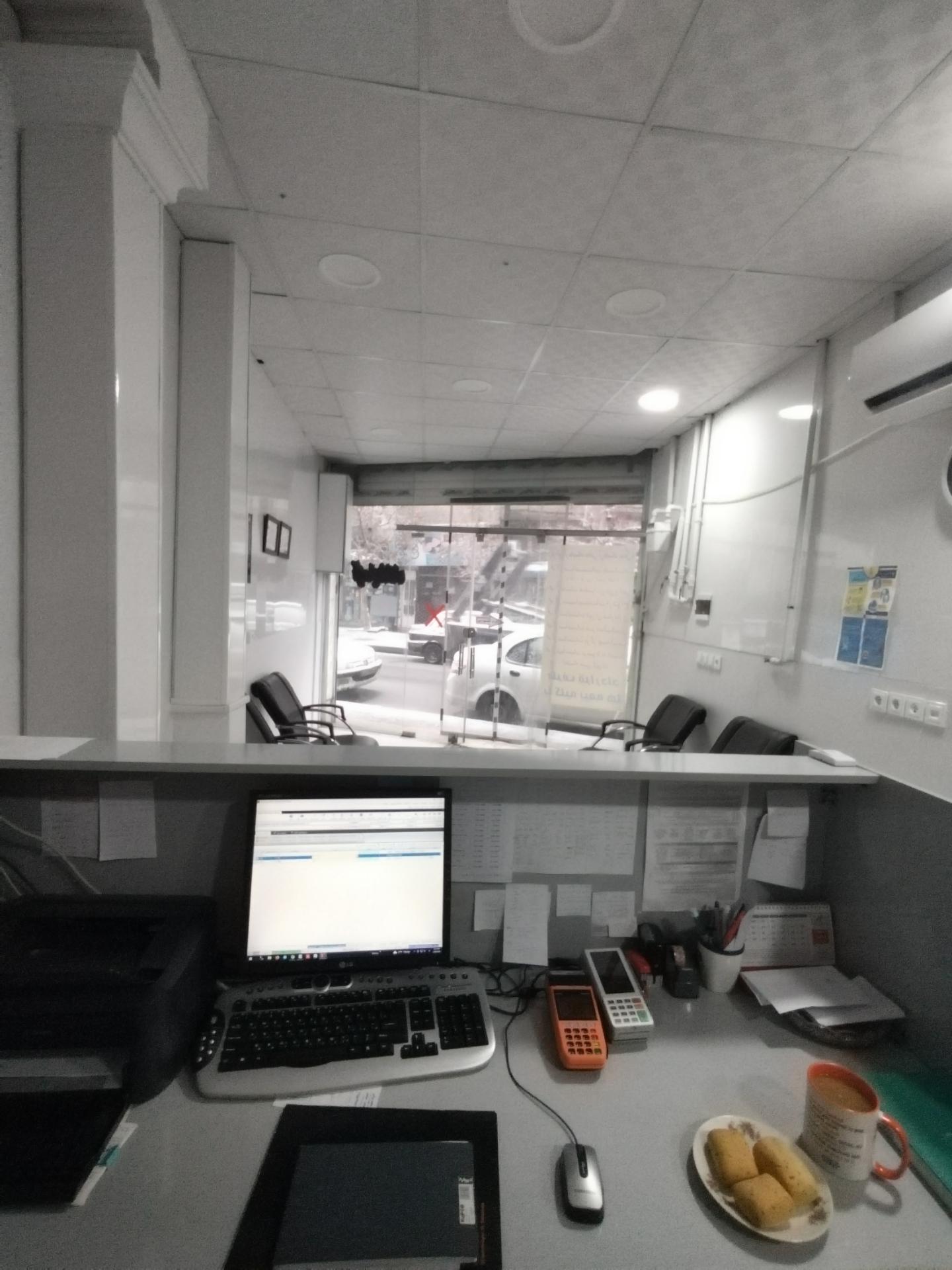 عکس ازمایشگاه دکتر ابراهیمیان