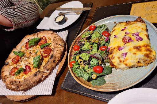 عکس رستوران ایتالیایی ناپولی