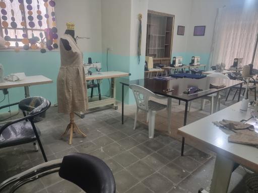 عکس آموزشگاه صنایع و پوشاک آفرینش