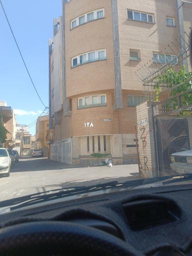 عکس مجتمع ۱۲۸