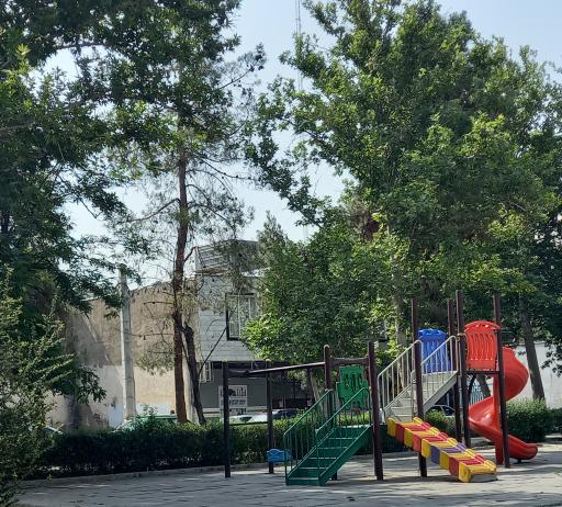 عکس زمین بازی کودکان