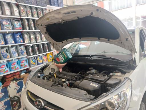 عکس تعویض روغن زرین