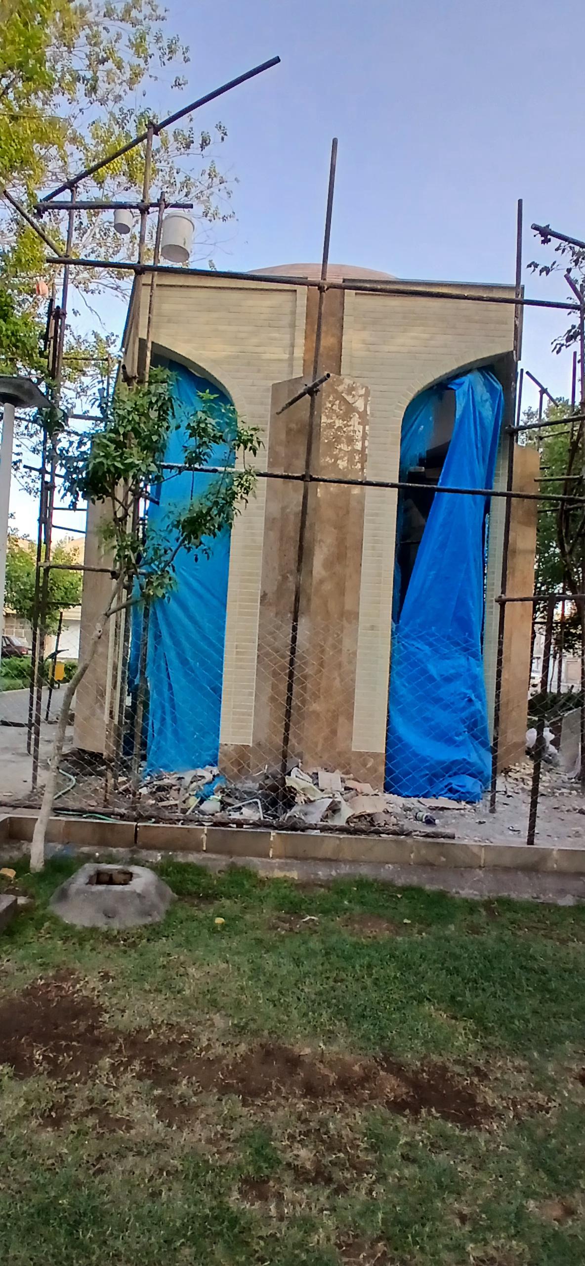عکس مزار شهید گمنام بوستان حافظ