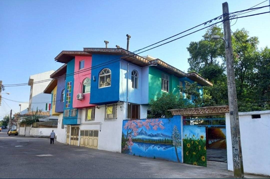 عکس دبستان دختران افتاب