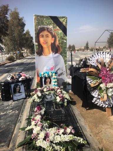 عکس آرامگاه تانیا عباسی اوغلی فخرآباد 