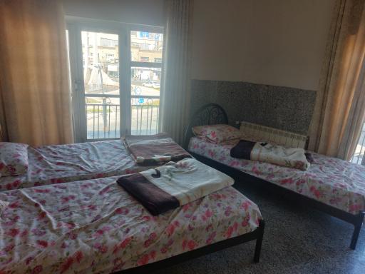 عکس مهمانسرای حافظ 