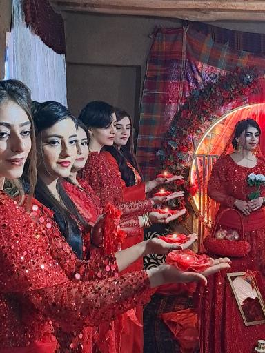 عکس مزون عروس کرشمه