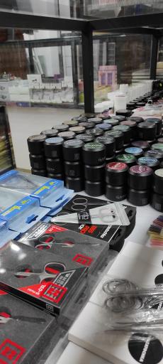 عکس فروشگاه تخصصی ناخن لونا