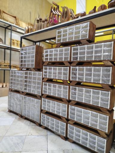 عکس گالری چوبی جات 