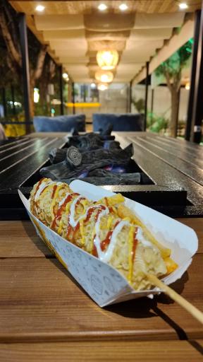 عکس کورن‌داگ و هات‌داگ داگولا