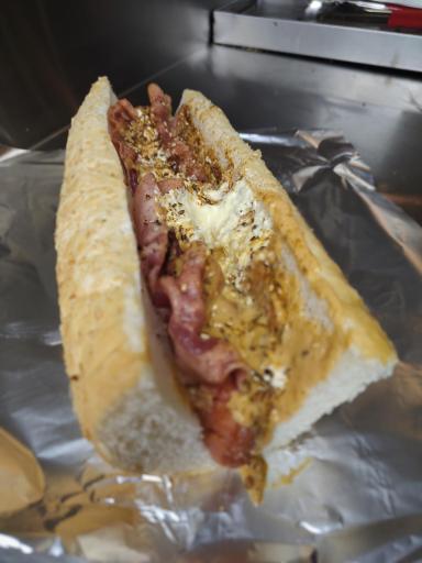 کورن‌داگ و هات‌داگ داگولا