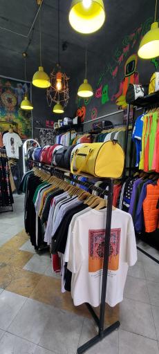 عکس فروشگاه لباس لستر بوتیک