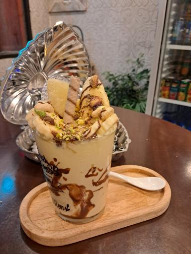 عکس کافه مارکت بختیاری 