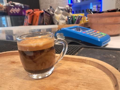 عکس کافه مارکت بختیاری 