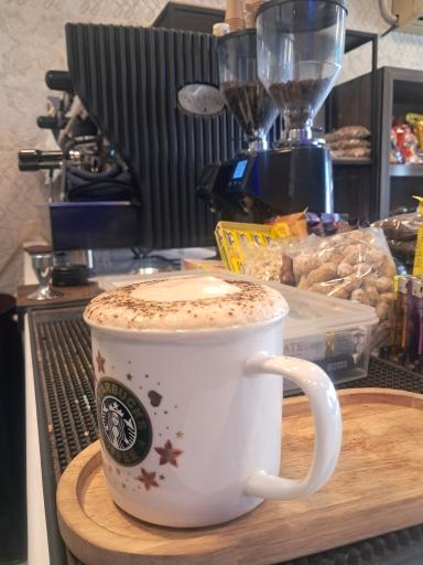 عکس کافه مارکت بختیاری 