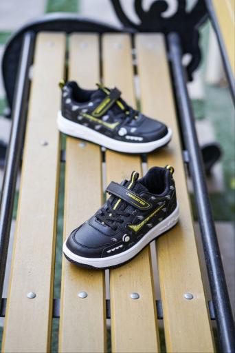 عکس فروشگاه کفش بچگانه کفشدوزک