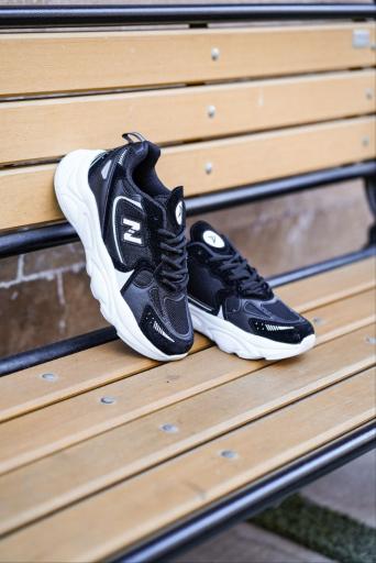 عکس فروشگاه کفش بچگانه کفشدوزک